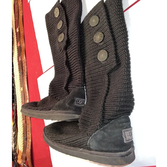 UGG Tall BLACK KNIT BOOTS 9 Cardy SWEATER F3007L Sheepskin Lining Logo Buttons 9 - Picture 10 of 11